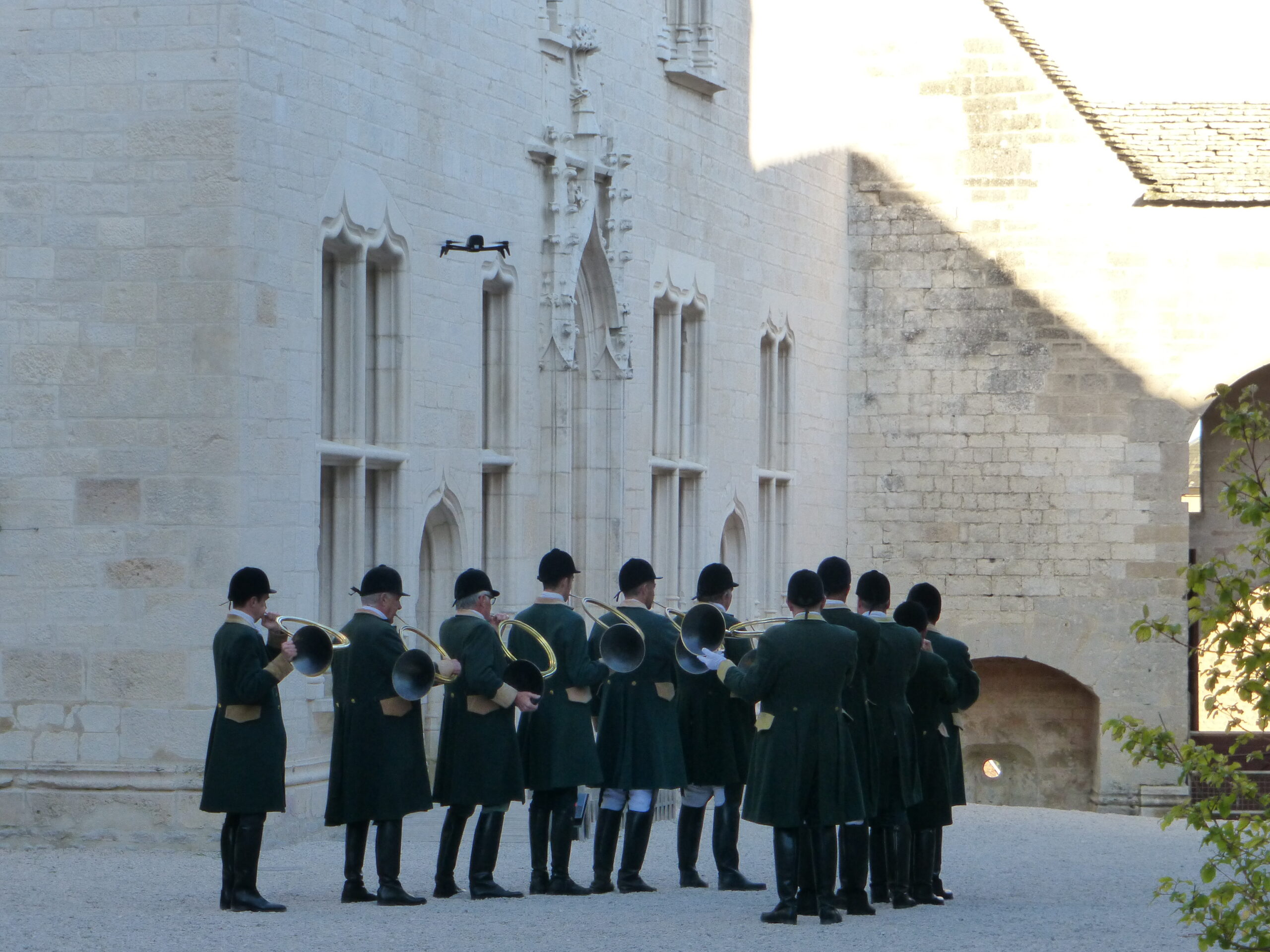 Les Trompes de la Vallée de l'Ouche au château de Châteauneuf 2017